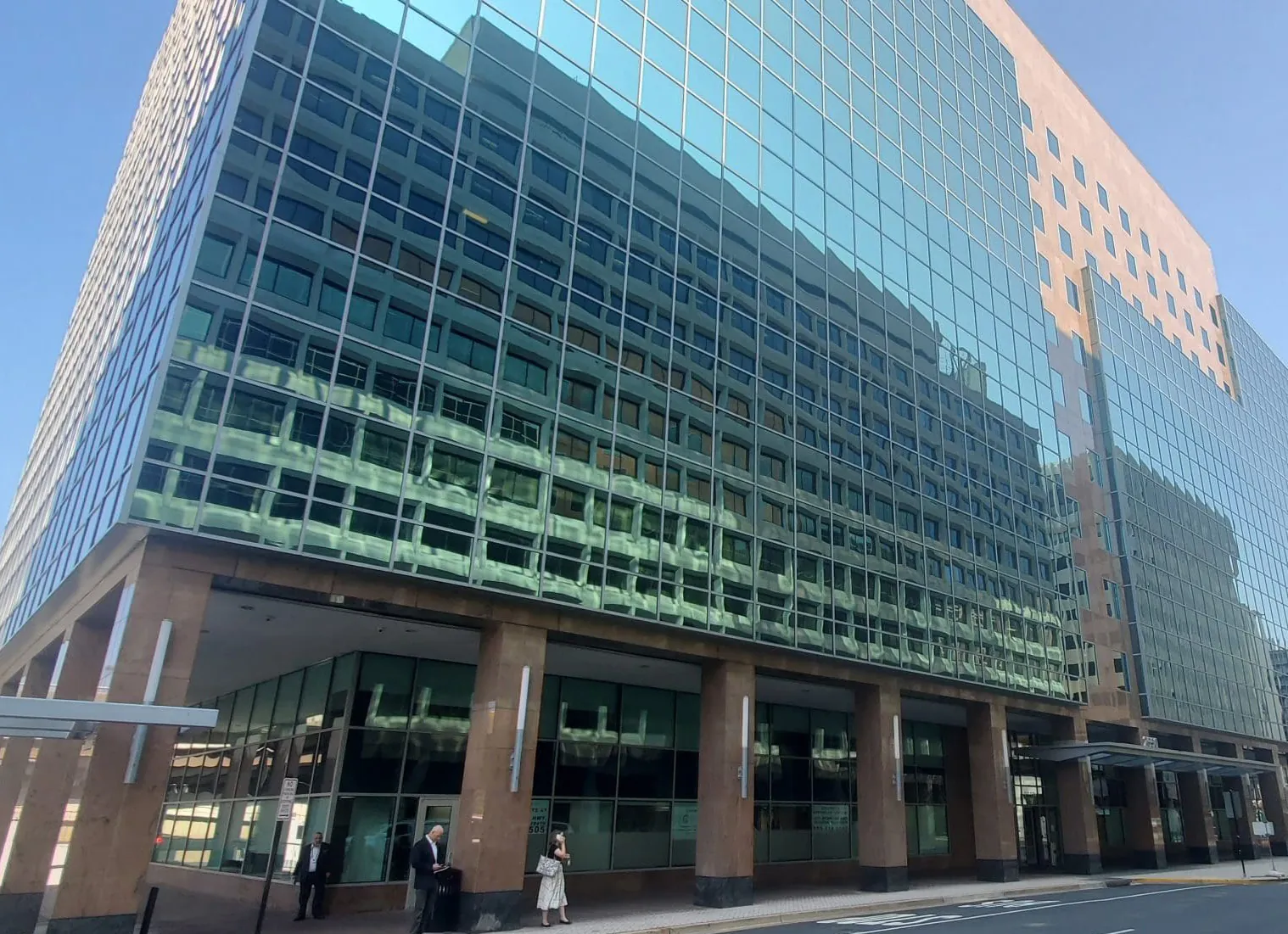 Siranli Dental - Crystal City